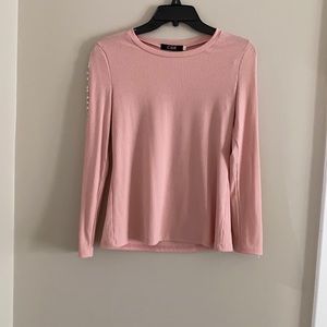 Long sleeve top with pearl down sleeve, beautiful with any bottoms